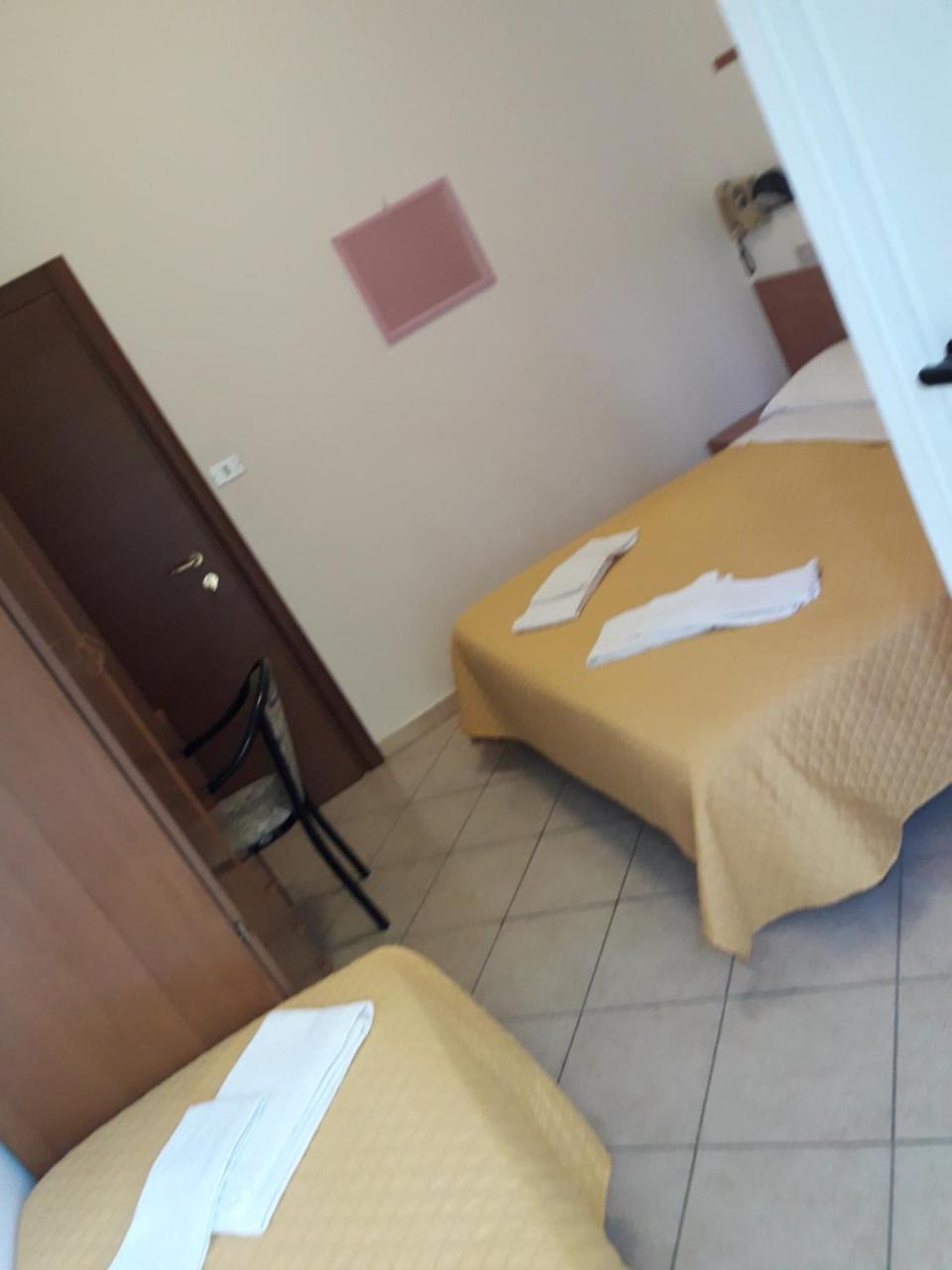 Hotel Penny リミニ エクステリア 写真